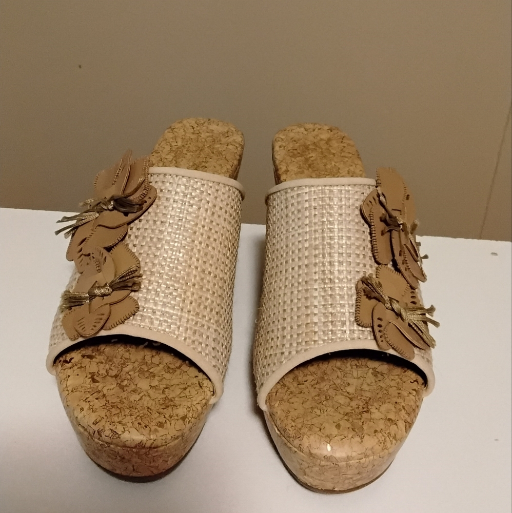Jaclyn Smith Wedge Sandals - Picture 5 of 5